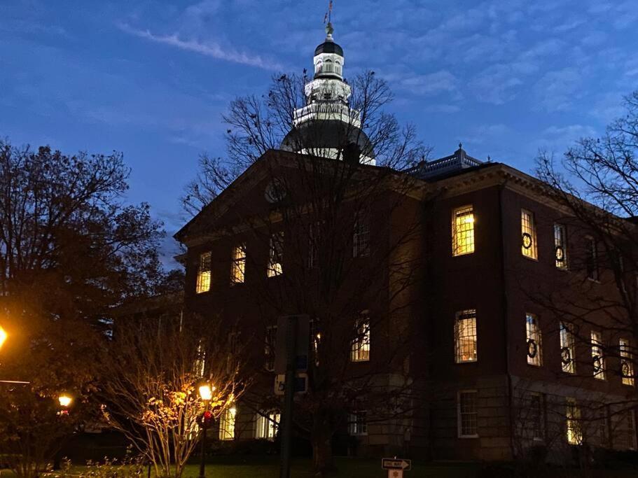 Spectacular Location Two Bedroom State Circle Apartment Annapolis Exterior foto